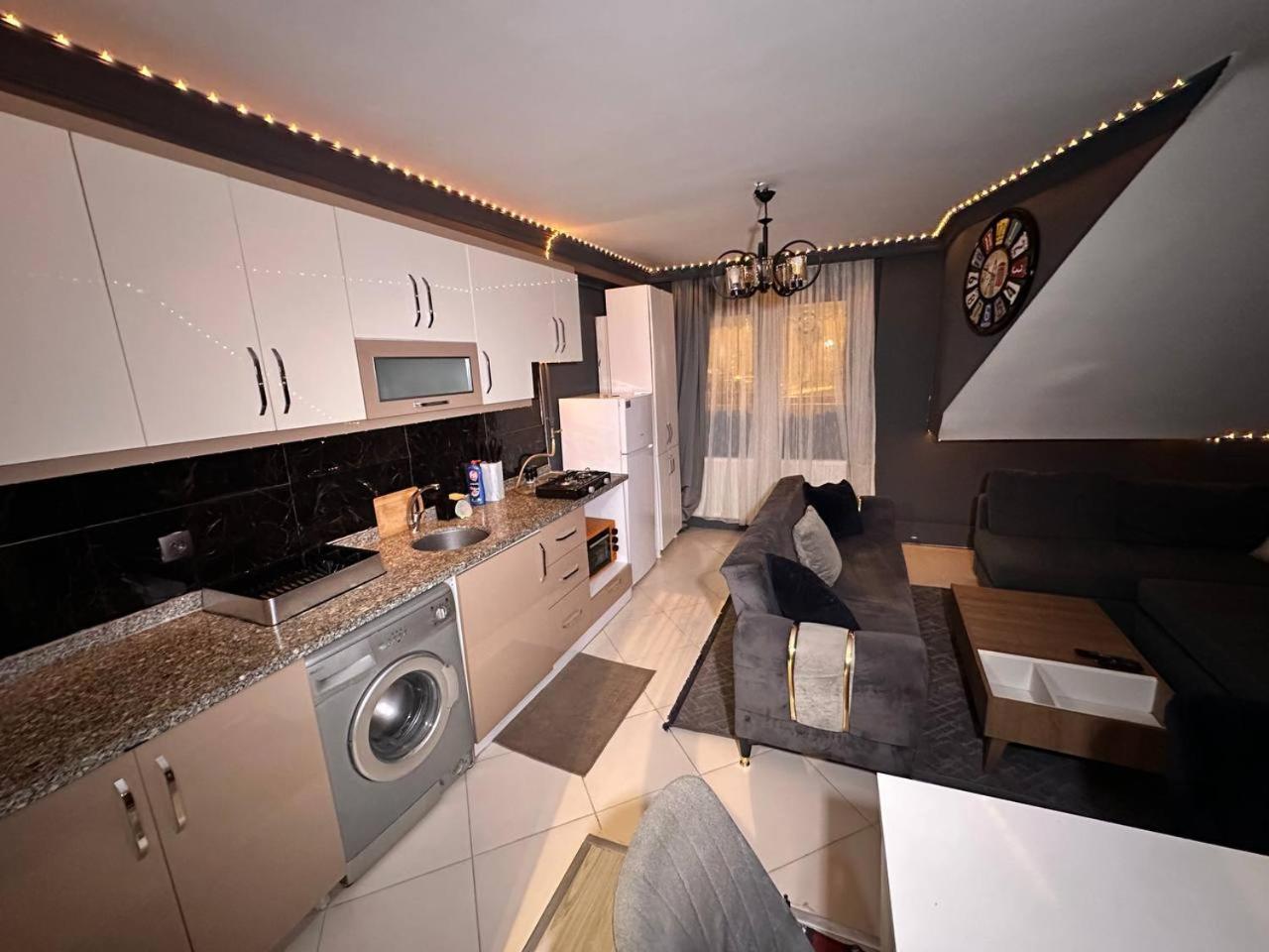 Freedom Modern And Luxry 1bd Taksim Sisli Апартаменти